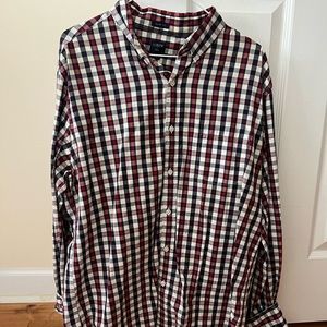 J Crew casual button down / Slim fit (fits like a Large)
